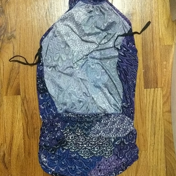 Beautiful purple patterned open back top - Picture 3 of 4